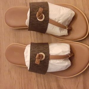 Michael Kors Cindy Sandles